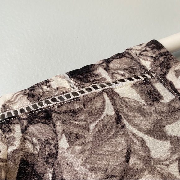 H&M Blouse - Picture 9 of 9